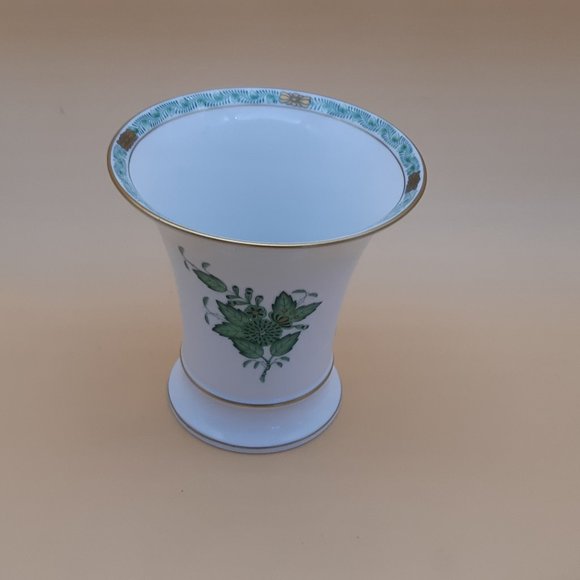 White and Green Herend Vase From Hungary - Picture 4 of 11